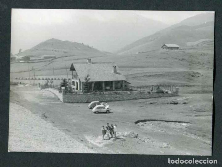 Fotograf&iacute;a antigua: Estaci&oacute;n de esqu&iacute;. Seiscientos. c. 1965