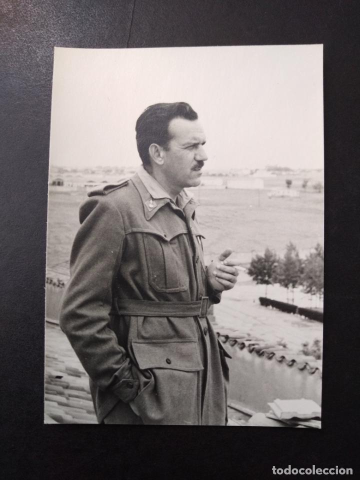 Fotograf&iacute;a antigua: RETRATO DE MILITAR A&Ntilde;OS 50 7,5 X 10,5 CMTS