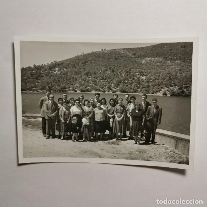 Alte Fotografie: ANTIGUA FOTOGRAFIA - PANTANO DE TOR&Aacute; - PANTANO DE JOS&Eacute; TOR&Aacute;N - A&Ntilde;O 1956 - 11,7 X 8,5 CM / 264