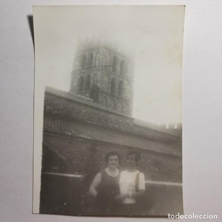 Alte Fotografie: ANTIGUA FOTOGRAFIA - MONASTERIO CATALAN A IDENTIFICAR - A&Ntilde;OS 50 - 10,4 X 7,4 CM / 46