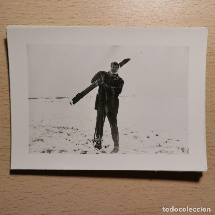 Antique Photography: ANTIGUA FOTOGRAFIA - MUJER ESQUIANDO EN LA MOLINA (CATALU&Ntilde;A) - A&Ntilde;OS 60 - 11,7 X 8,6 CM / 218