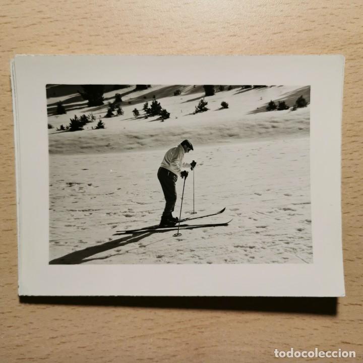 Fotograf&iacute;a antigua: ANTIGUA FOTOGRAFIA - HOMBRE ESQUIANDO EN LA MOLINA (CATALU&Ntilde;A) - A&Ntilde;OS 60 - 11,7 X 8,6 CM / 221