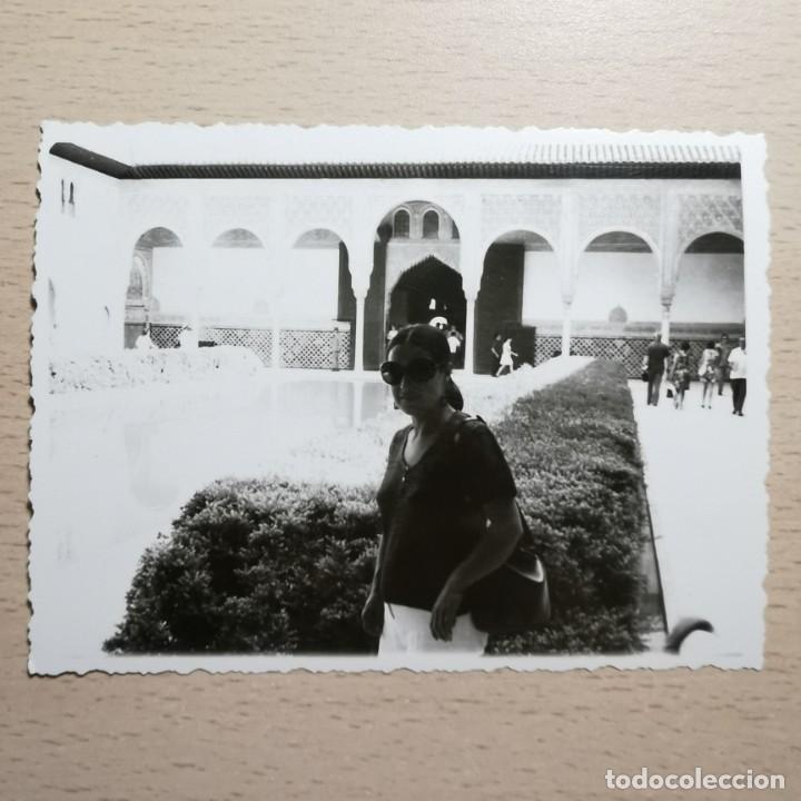 Antique Photography: ANTIGUA FOTOGRAFIA - ALHAMBRA DE GRANADA - A&Ntilde;OS 60 - 11,3 X 8,6 CM / 230