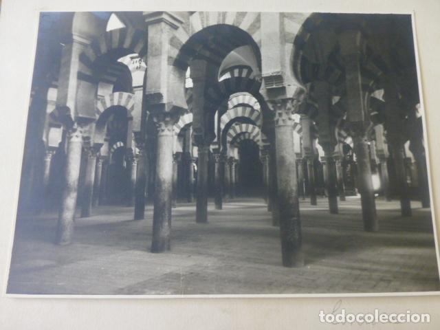 Antique Photography: CORDOBA INTERIOR DE LA MEZQUITA ANTIGUA FOTOGRAFIA 1943 POR VIAJERO ALEMAN