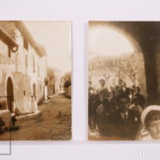 Fotografía antigua: PAREJA DE FOTOGRAFÍAS PROCESIÓN PRIMERA COMUNIÓN NIÑA EN COLLBATÓ ? - AÑOS 30-40