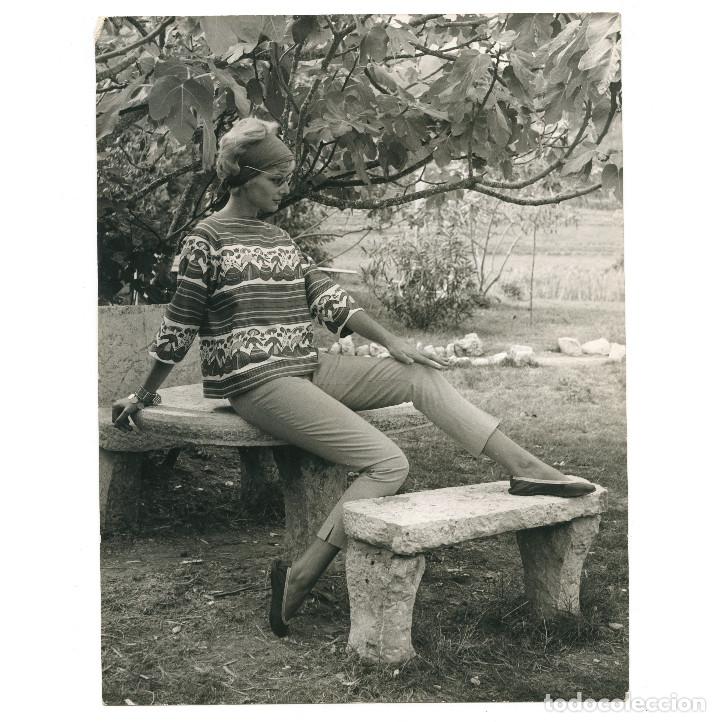 Fotograf&iacute;a antigua: MODA - 1960's. Y. DUBOIS, NICE. FOTO: PHOTOMIC. 18X24 CM.