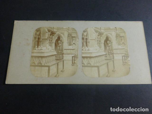 Fotografia antiga: INTERIOR DE CATEDRAL GOTICA A IDENTIFICAR ESPA&Ntilde;A VISTA ESTEREOSCOPICA ALBUMINA SIGLO XIX