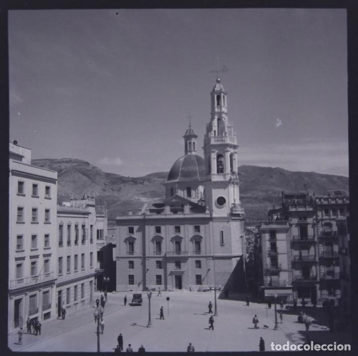 Alte Fotografie: ALCOY PLAZA NEGATIVO CELULOIDE 6 X 6 CM.