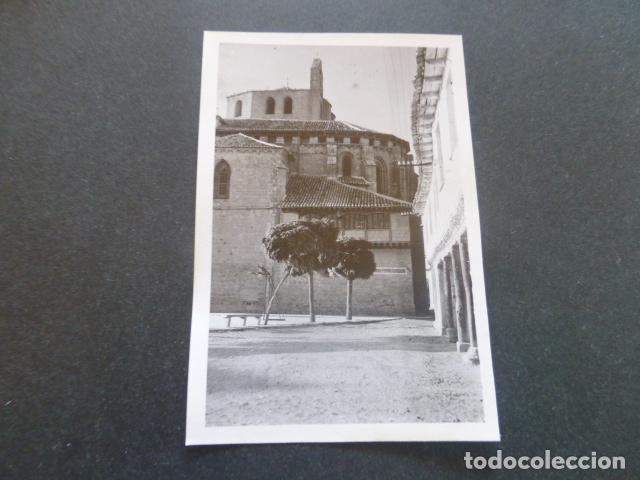 Fotografia antiga: SAN CEBRIAN DE CAMPOS PALENCIA PLAZA E IGLESIA ANTIGUA FOTOGRAFIA 7,5 X 10,5 CMTS