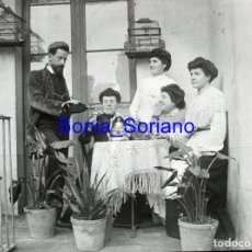 Fotografía antigua: ALREDEDORES VALENCIA. ANTIGUA FOTOGRAFIA FAMILIAR. , CRISTAL POSITIVO. PRINCIPIO 1900