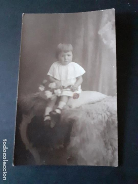 Antique Photography: RETRATO DE NI&Ntilde;A CON FLORES ANTIGUA FOTOGRAFIA TAMA&Ntilde;O POSTAL