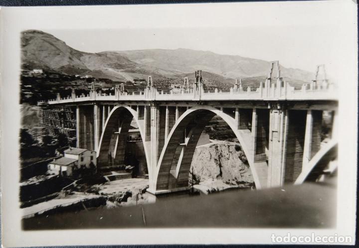 Alte Fotografie: ALCOY CONSTRUCCION PUENTE SAN JORGE TAMA&Ntilde;O 6,5 X 9,5 CM.