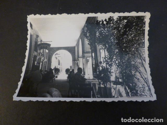 Fotografia antiga: LERIDA SOPORTALES ANTIGUA FOTOGRAFIA 7 X 10 CMTS 1955