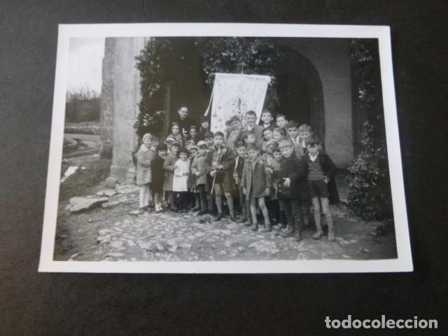 Fotografia antiga: CIUDAD REAL SANTA MISION PADRES PAULES EN LOCALIDAD PROVINCIA A&Ntilde;OS 50 FOTOGRAFIA 7,5 X 10,5 CMTS