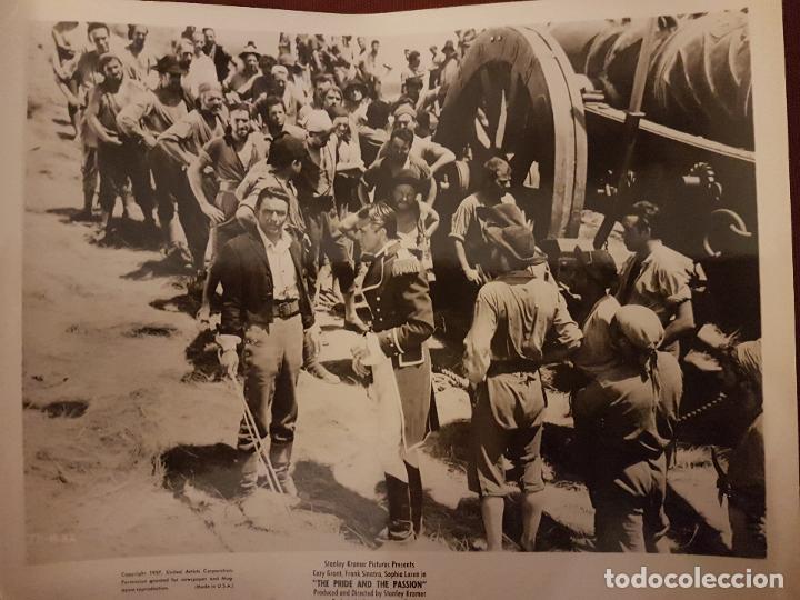 Photographie ancienne: ESCENA DE LA PELICULA ORGULLO Y PASION FOTOGRAFIA 1957 26 X 21 CMTS