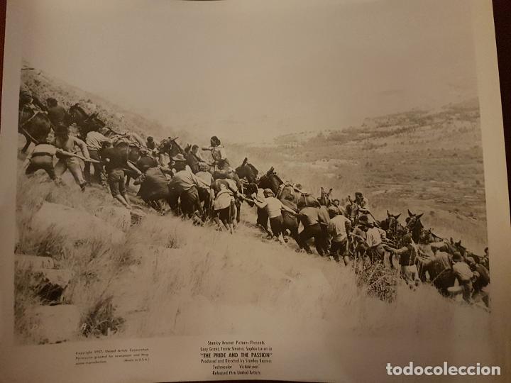 Fotografia antiga: ESCENA DE LA PELICULA ORGULLO Y PASION FOTOGRAFIA 1957 26 X 21 CMTS