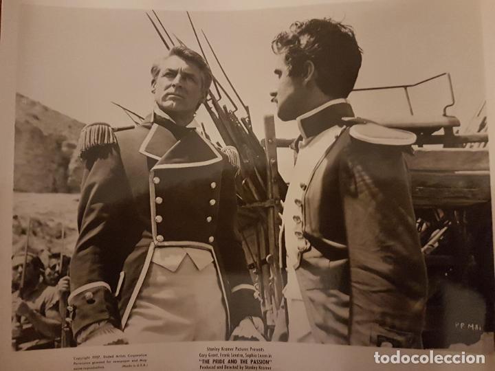 Photographie ancienne: ESCENA DE LA PELICULA ORGULLO Y PASION FOTOGRAFIA 1957 26 X 21 CMTS