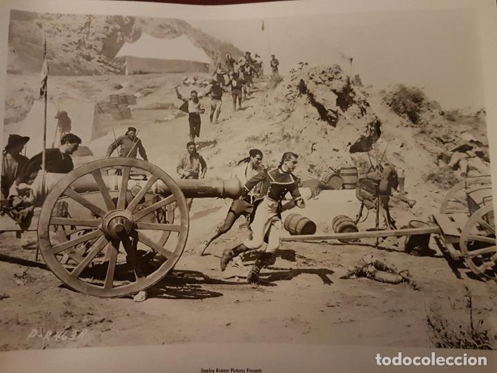 Photographie ancienne: ESCENA DE LA PELICULA ORGULLO Y PASION FOTOGRAFIA 1957 26 X 21 CMTS