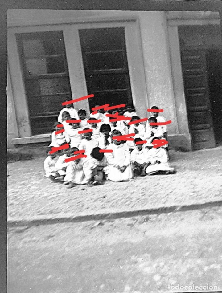 Fotografia antica: Antiguo negativo. Clich&eacute; de fotograf&iacute;a. Escuela.ni&ntilde;as. Zona Galicia sin identificar. Antigua.