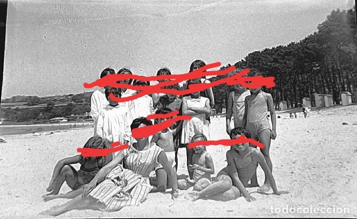 Antique Photography: Antiguo negativo. Clich&eacute; de fotograf&iacute;a. playa. Zona Galicia sin identificar. Antigua.