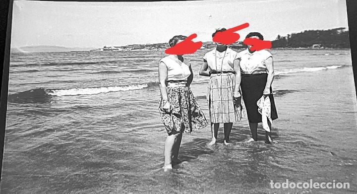 Antique Photography: Antiguo negativo. Clich&eacute; de fotograf&iacute;a. playa. Zona Galicia sin identificar. Antigua.