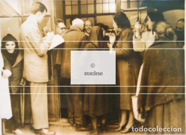 Fotograf&iacute;a antigua: GENTE DE BURRIANA INAUGURACION OFICINAS (DESCONOCEMOS)