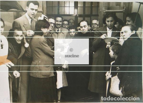 Fotograf&iacute;a antigua: GENTE DE BURRIANA INAUGURACION OFICINAS (DESCONOCEMOS)