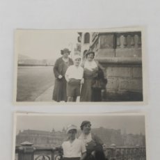 Fotografía antigua: 2 FOTOGRAFÍAS DE SAN SEBASTIÁN 1932, EL ROMPEOLAS (11X6,5CM). Lote 257825335