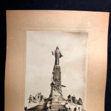 Fotografía antigua: FOTOGRAFÍA DEL MONUMENTO AL SAGRADO CORAZÓN DE JESÚS DE GETAFE. HACIA 1920.. Lote 260270700