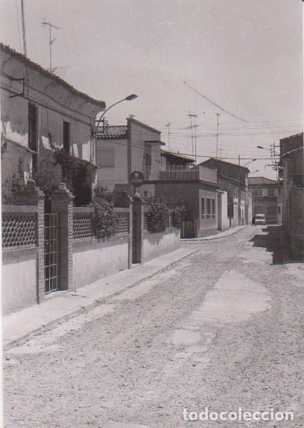 Fotografia antiga: PINA DE EBRO (Arag&oacute;n). Calle. Circa 1970.