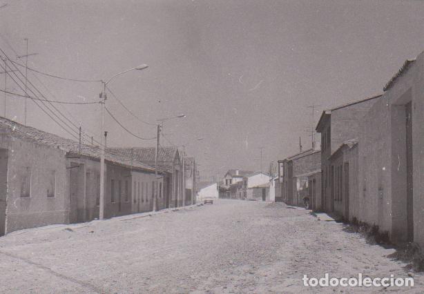 Alte Fotografie: PINA DE EBRO (Arag&oacute;n). Calle. Circa 1970.
