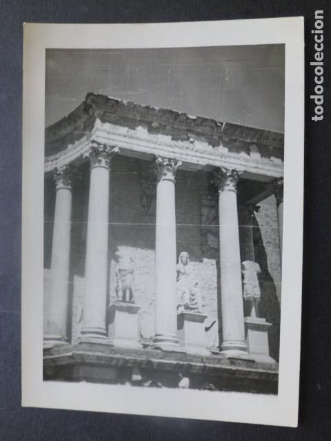Fotograf&iacute;a antigua: MERIDA BADAJOZ TEATRO ROMANO FOTOGRAFIA 7,5 X 10,5 CMTS