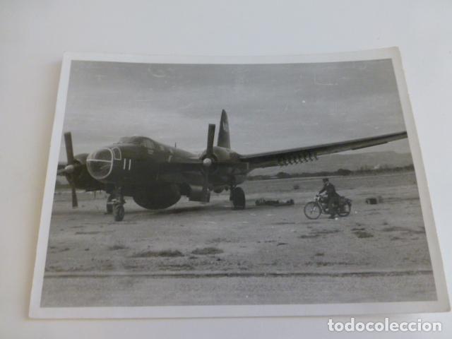 Alte Fotografie: LERIDA CAMPO DE AVIACION AERODROMO AVION ANTIGUA FOTOGRAFIA 8,5 X 12 CMTS