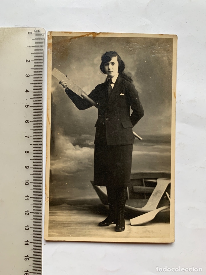 Fotograf&iacute;a antigua: FOTO. RETRATO DE ARACELI, CON TRAJE CHAQUETA Y CORBATA. FOTO LUZ Y SOMBRA. CORDOBA.