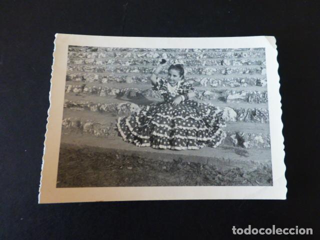 Fotografia antiga: NI&Ntilde;A VESTIDA DE FLAMENCA ANTIGUA FOTOGRAFIA 8,5 X 11,5 CMTS