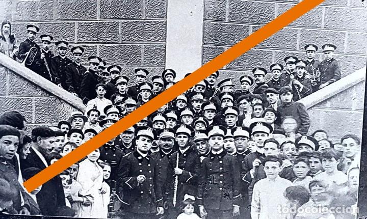 Fotografia antiga: Negativo de cristal. Grupo de agentes uniformados.