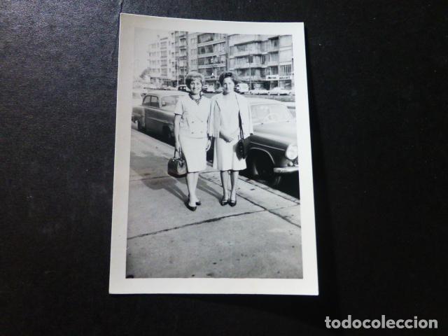 Fotograf&iacute;a antigua: SAN SEBASTIAN GUIPUZCOA RETRATO DOS MUJER ANTIGUA FOTOGRAFIA 6,5 X 9,5 CTMS