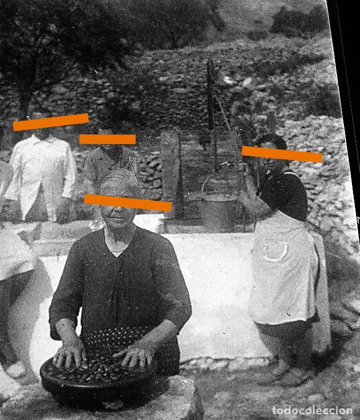 Fotograf&iacute;a antigua: Antiguo negativo o clich&eacute; de fotograf&iacute;a. Gente del campo. Antigua.