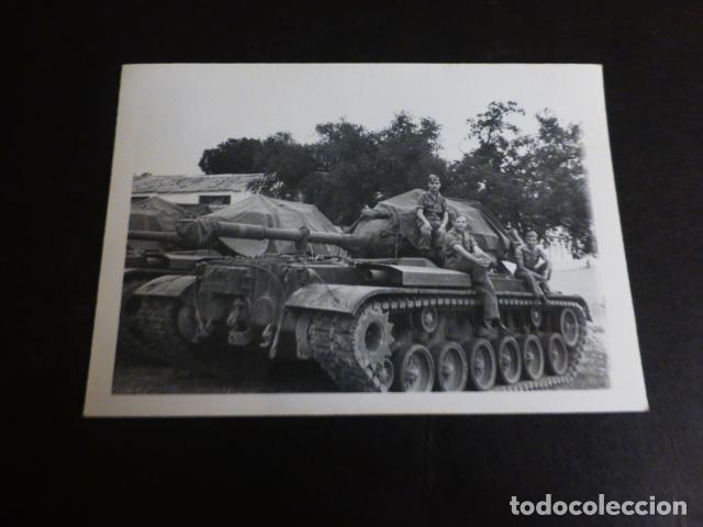 Fotograf&iacute;a antigua: SOLDADOS CUARTEL CARROS DE COMBATE TANQUE ANTIGUA FOTOGRAFIA 7 X 11,5 CTMS