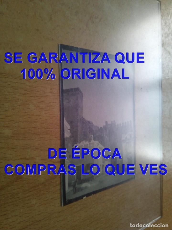 Fotografia antiga: CARMONA PUERTA DE SEVILLA FOTOGRAFIA 9X6 CM E83