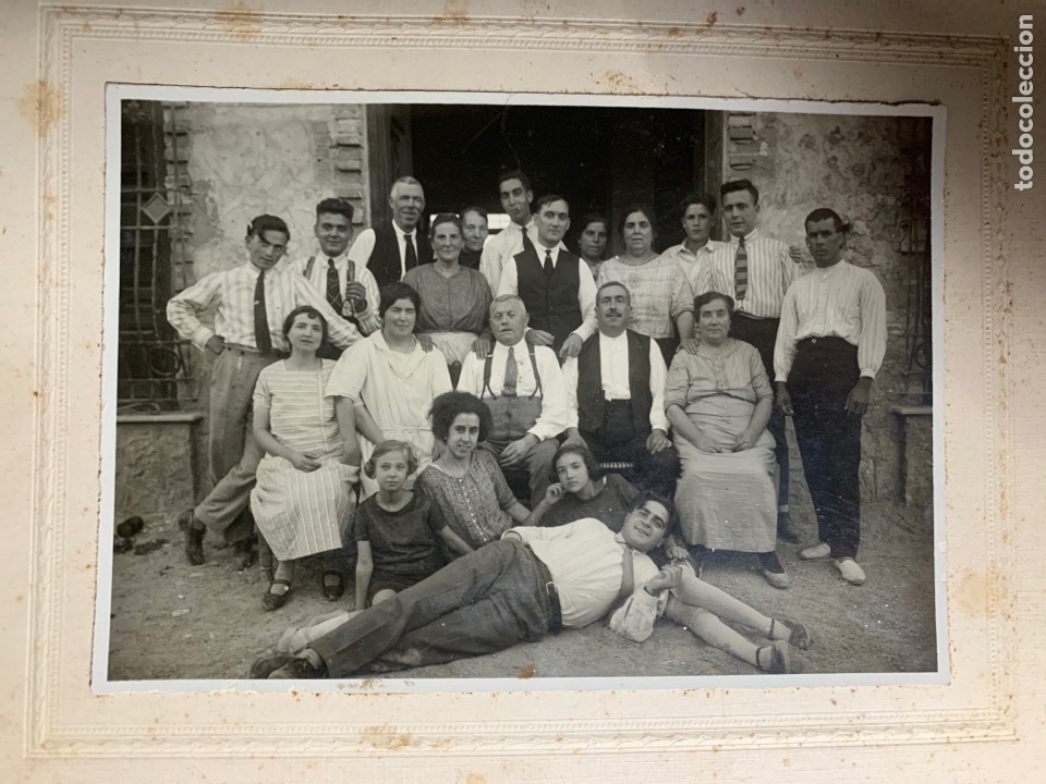 Fotograf&iacute;a antigua: FOTO. CLAN FAMILIAR CON VARIAS GENERACIONES. FOT&Oacute;GRAFO?.
