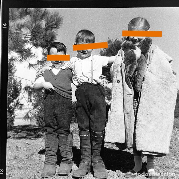 Fotografia antica: Antiguo negativo de fotograf&iacute;a. Ni&ntilde;os y ni&ntilde;a. Antigua.