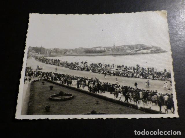 Photographie ancienne: GIJON ASTURIAS FIESTAS DESFILE PASEO DE LA VICTORIA ANTIGUA FOTOGRAFIA 8 X 11 CMTS