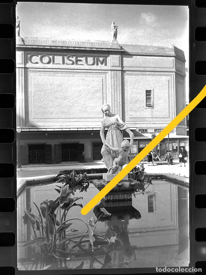Photographie ancienne: Antiguo negativo o clich&eacute; de fotograf&iacute;a. Escultura Coliseum. A&ntilde;os 50.