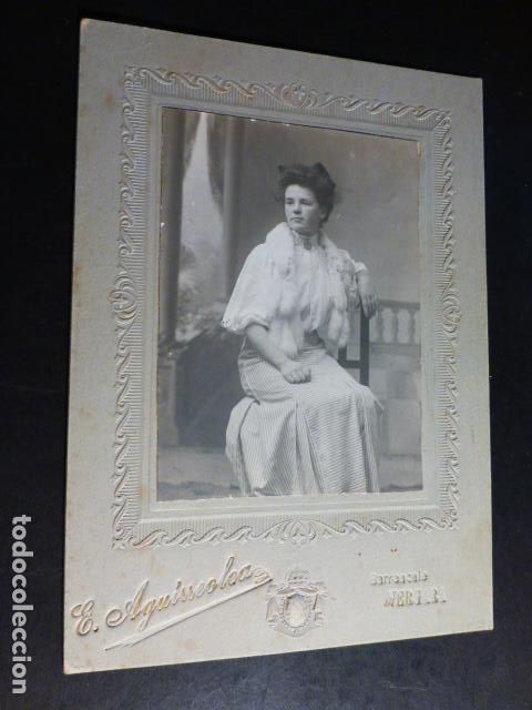 Fotografia antica: VERGARA GUIPUZCOA RETRATO DE MUJER HACIA 1900 E. AGUIRREOLEA FOTOGRAFO 12,5 X 17,5 CMTS