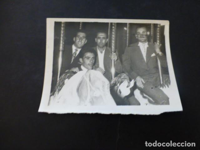 Fotografia antiga: ALCAZAR DE SAN JUAN CIUDAD REAL EN LA FERIA ANTIGUA FOTOGRAFIA 1959 6 X 8 CMTS