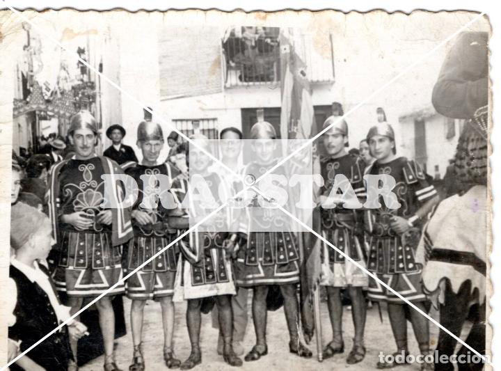Antique Photography: FOTOGRAFIA ORIGINAL GENTE DE CASTELLON EN EL RECUERDO GRUPO DE ROMANOS EN EL SEXENNI MORELLA