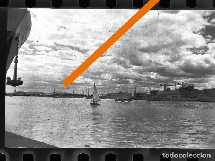 Fotografia antiga: Antiguo negativo de fotograf&iacute;a. Puerto. barco. a&ntilde;os 50.