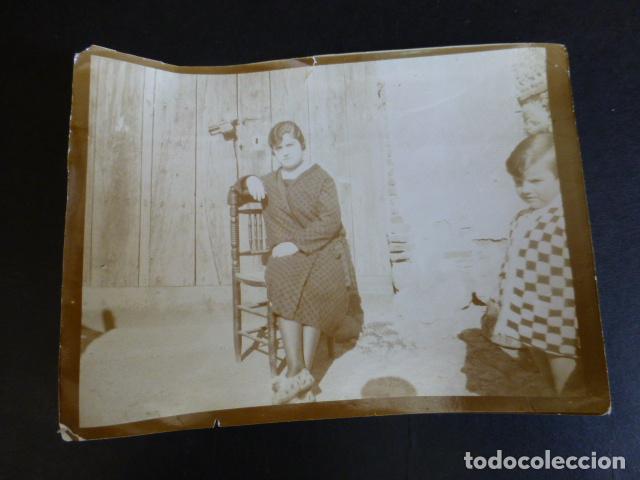 Alte Fotografie: VILLA DEL PRADO MADRID MUJER FAMILIA REGUILON FOTOGRAFIA 9 X 11,5 CMTS