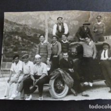 Fotografía antigua: REAL MADRID JUGADORES EN VIAJE FOTOGRAFIA AÑOS 20 REPORTAJES GRAFICOS VIDAL VALENCIA 9,5 X 12,5 CMTS